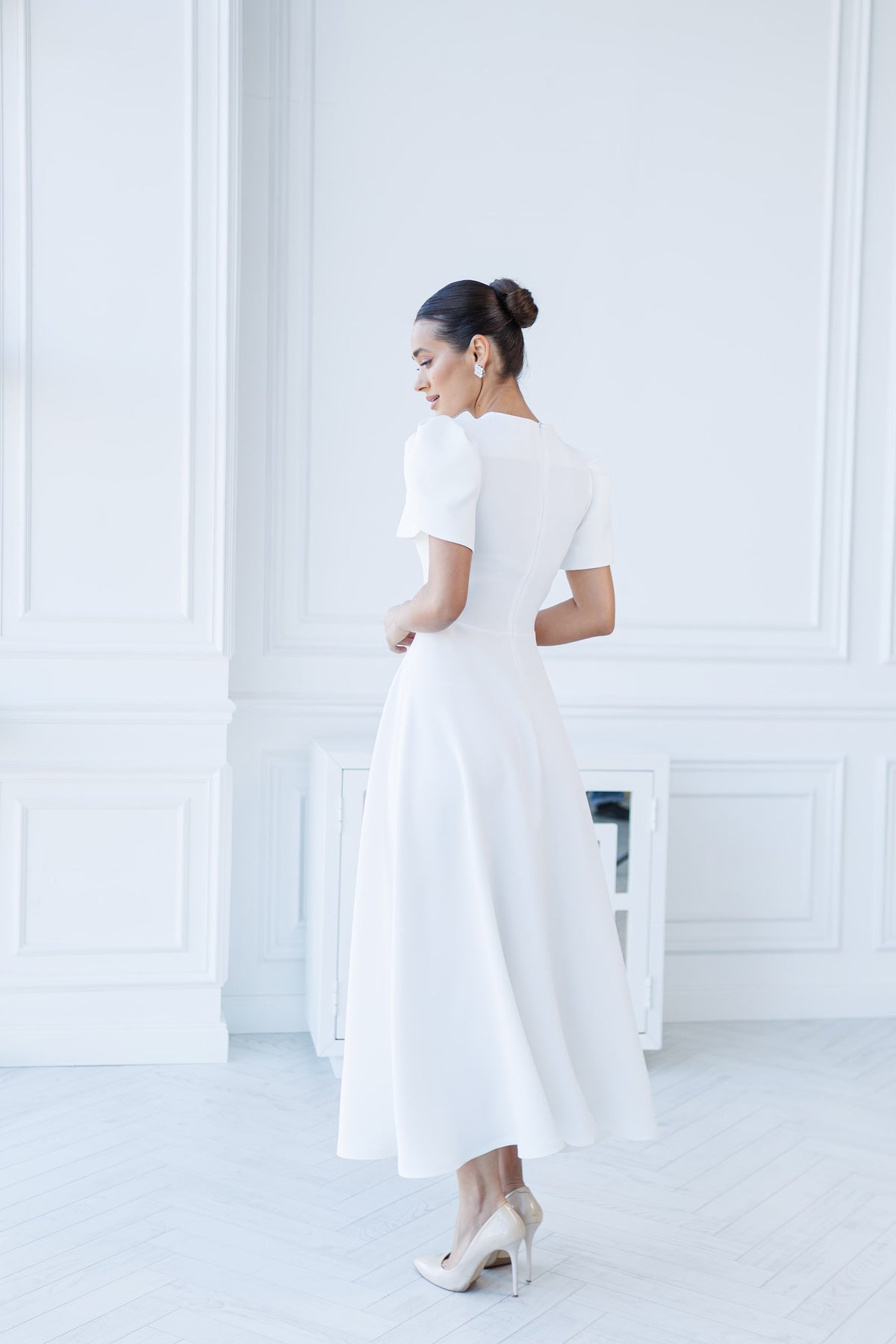 Alexa Round Neck Puff-Sleeve Midi Dress