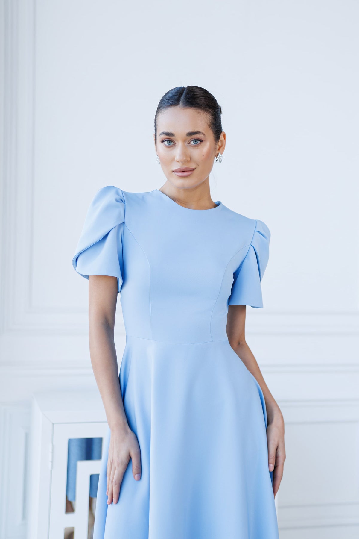 Alexa Round Neck Puff-Sleeve Midi Dress