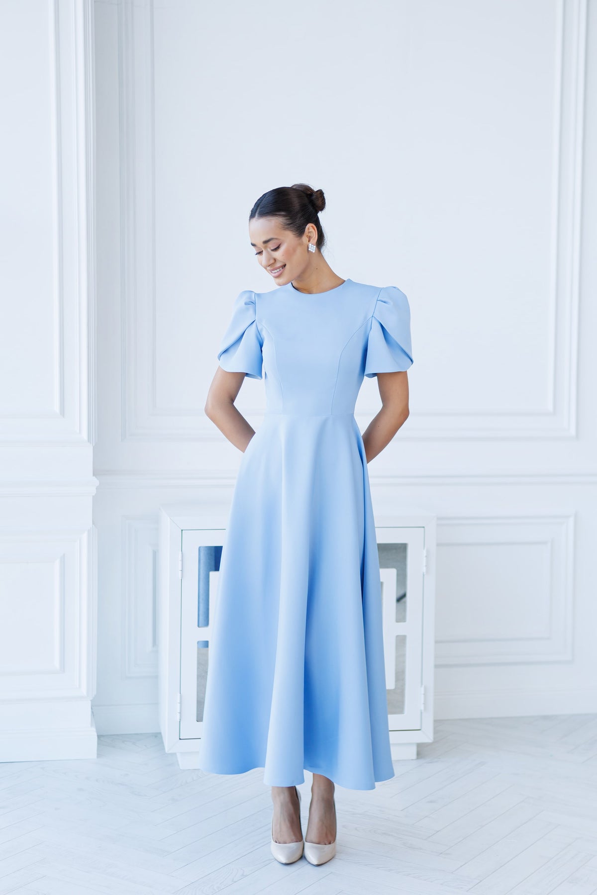 Alexa Round Neck Puff-Sleeve Midi Dress