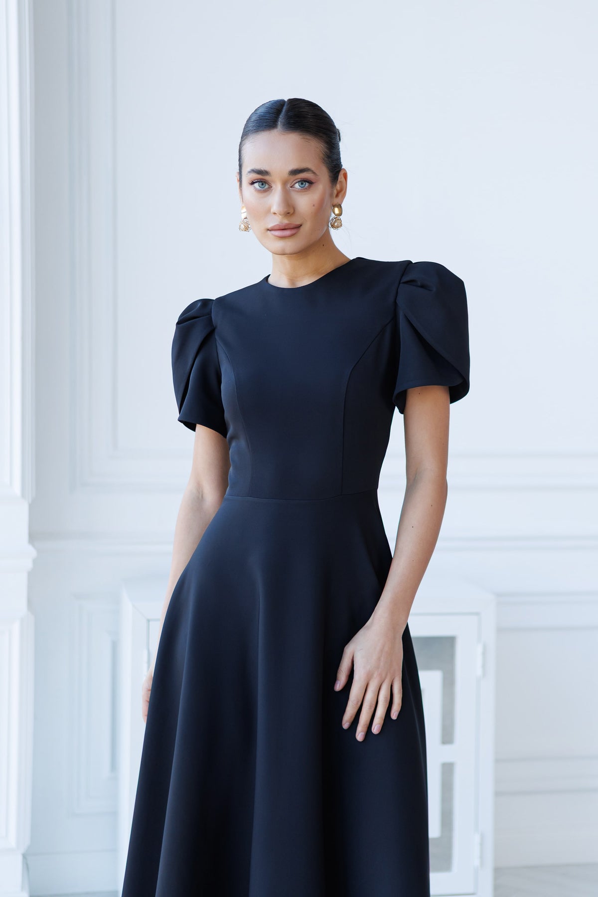 Alexa Round Neck Puff-Sleeve Midi Dress