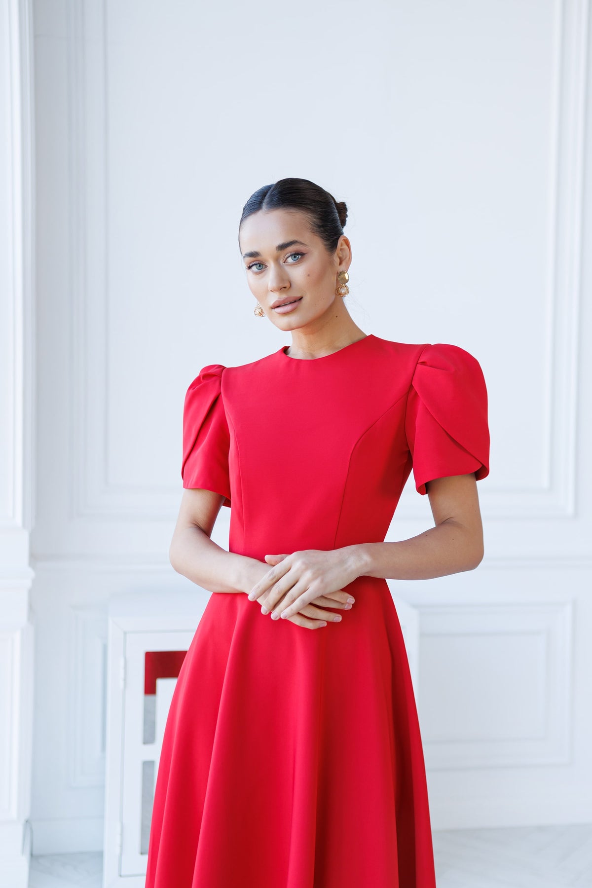 Alexa Round Neck Puff-Sleeve Midi Dress