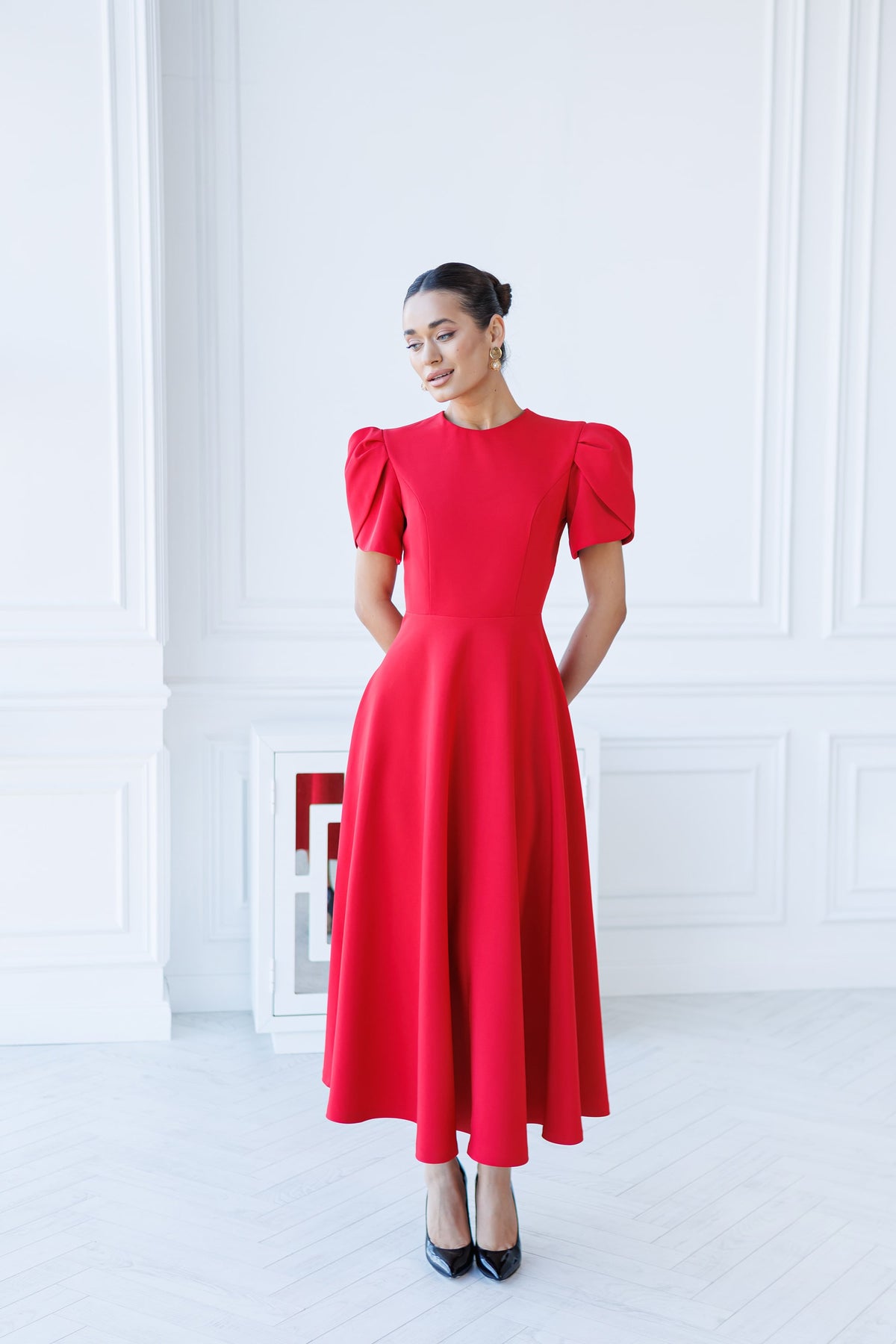 Alexa Round Neck Puff-Sleeve Midi Dress
