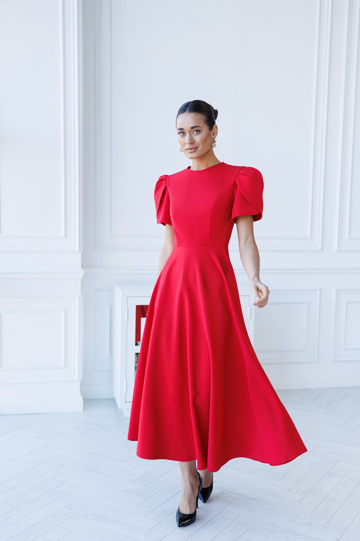 Alexa Round Neck Puff-Sleeve Midi Dress
