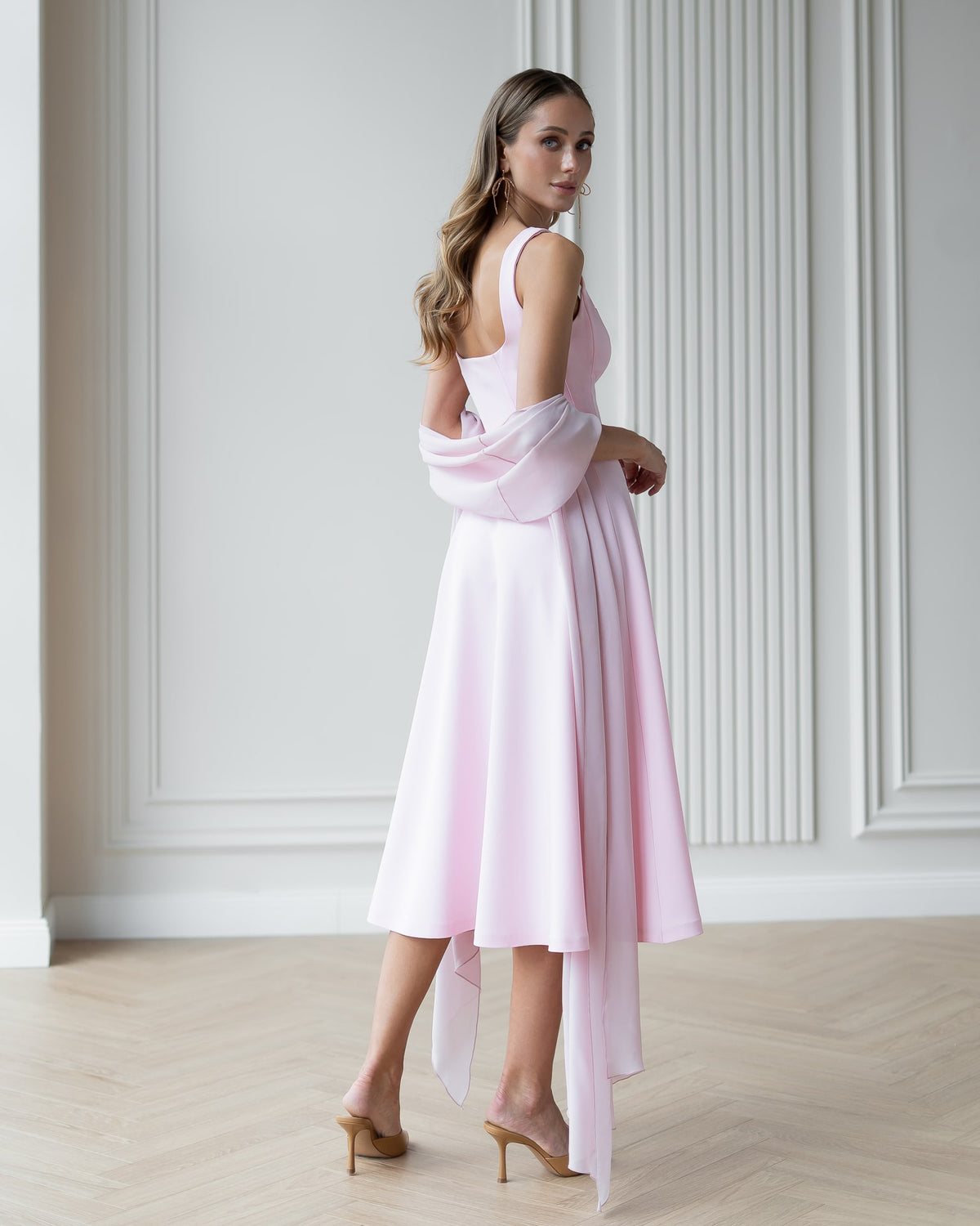Square Neck Backless Midi Dress