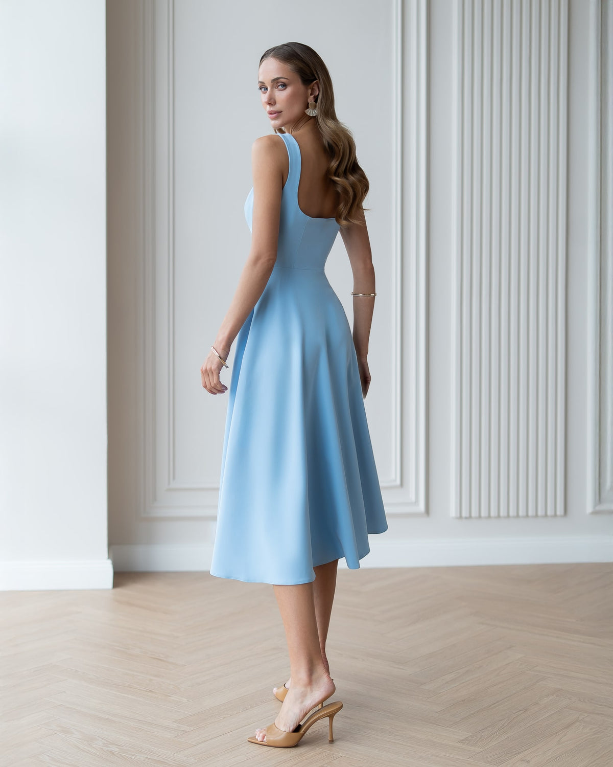 Square Neck Backless Midi Dress