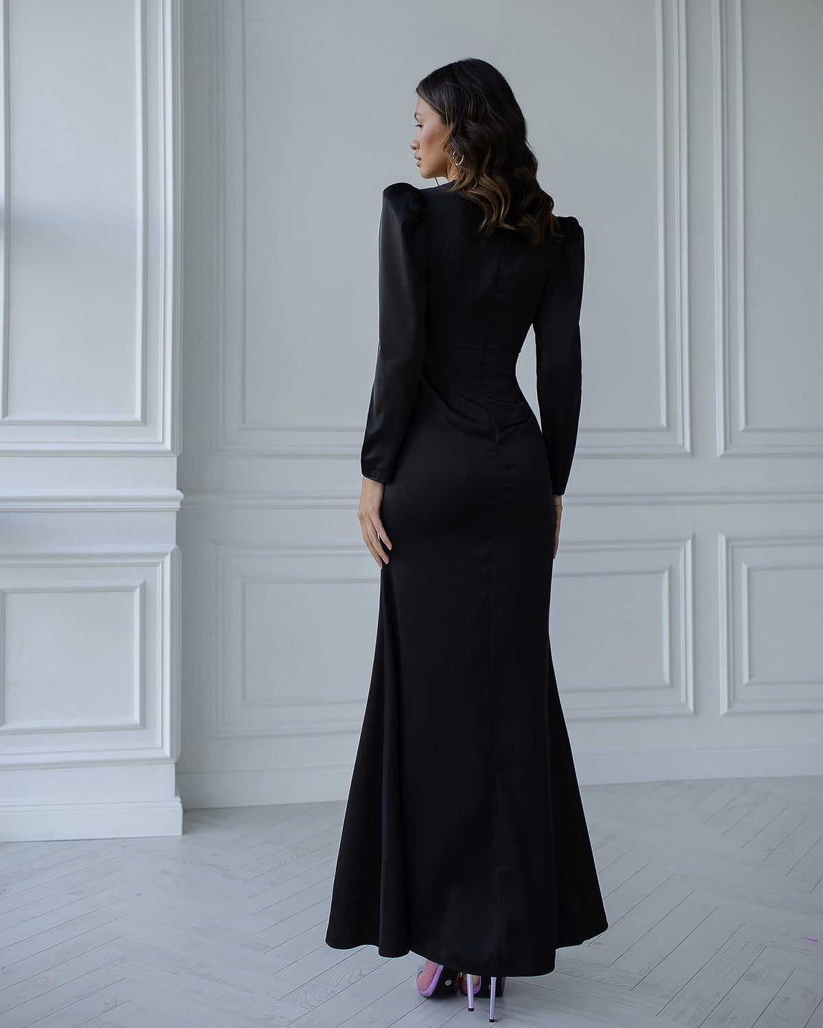 V-neck Puff Sleeve Maxi Dress