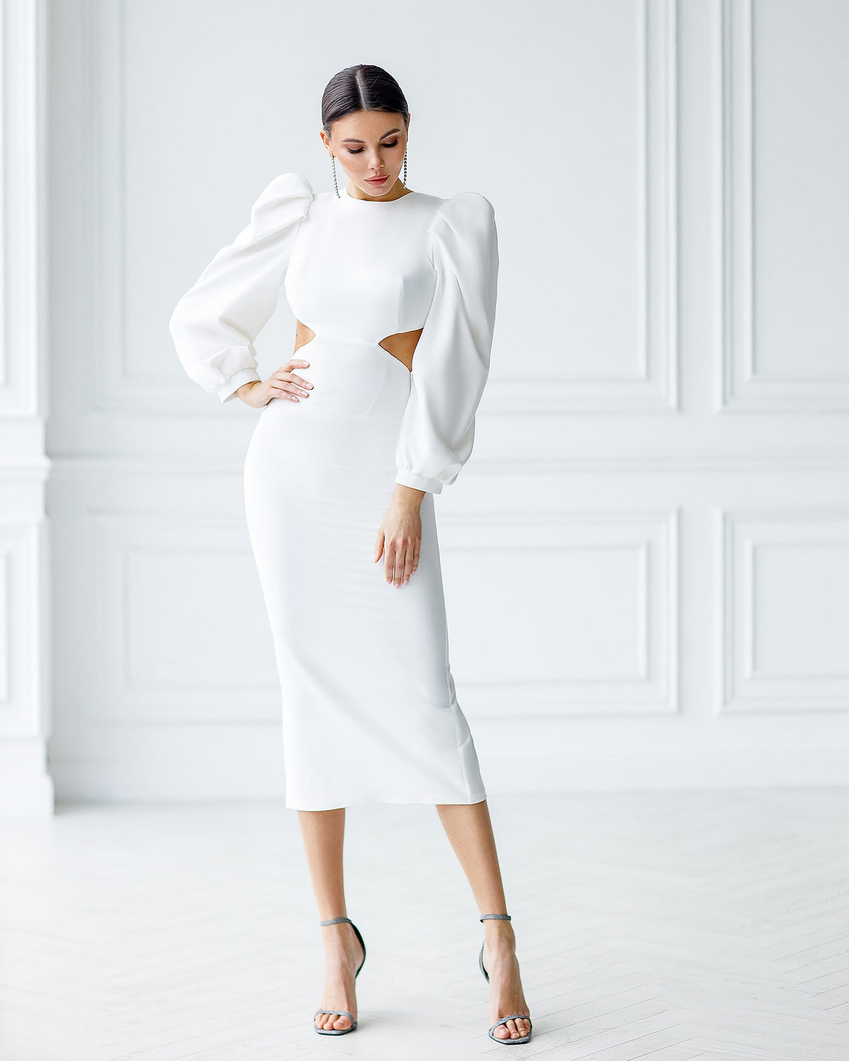 Backless Cut-Out Puff-Sleeve Midi Dress