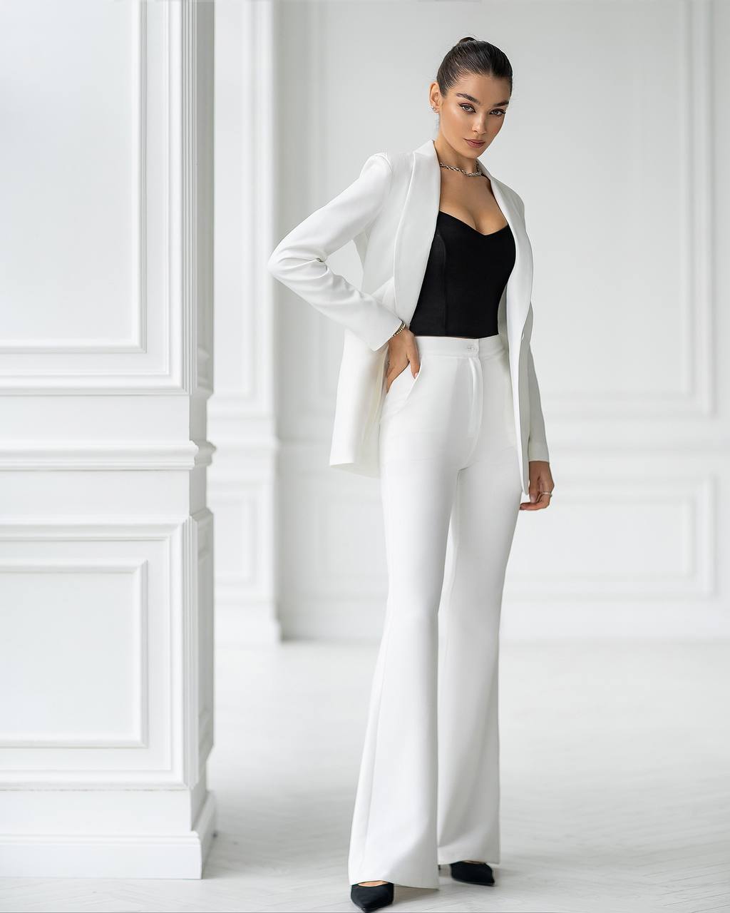 Classic 2-Piece Suit With Flared Trousers