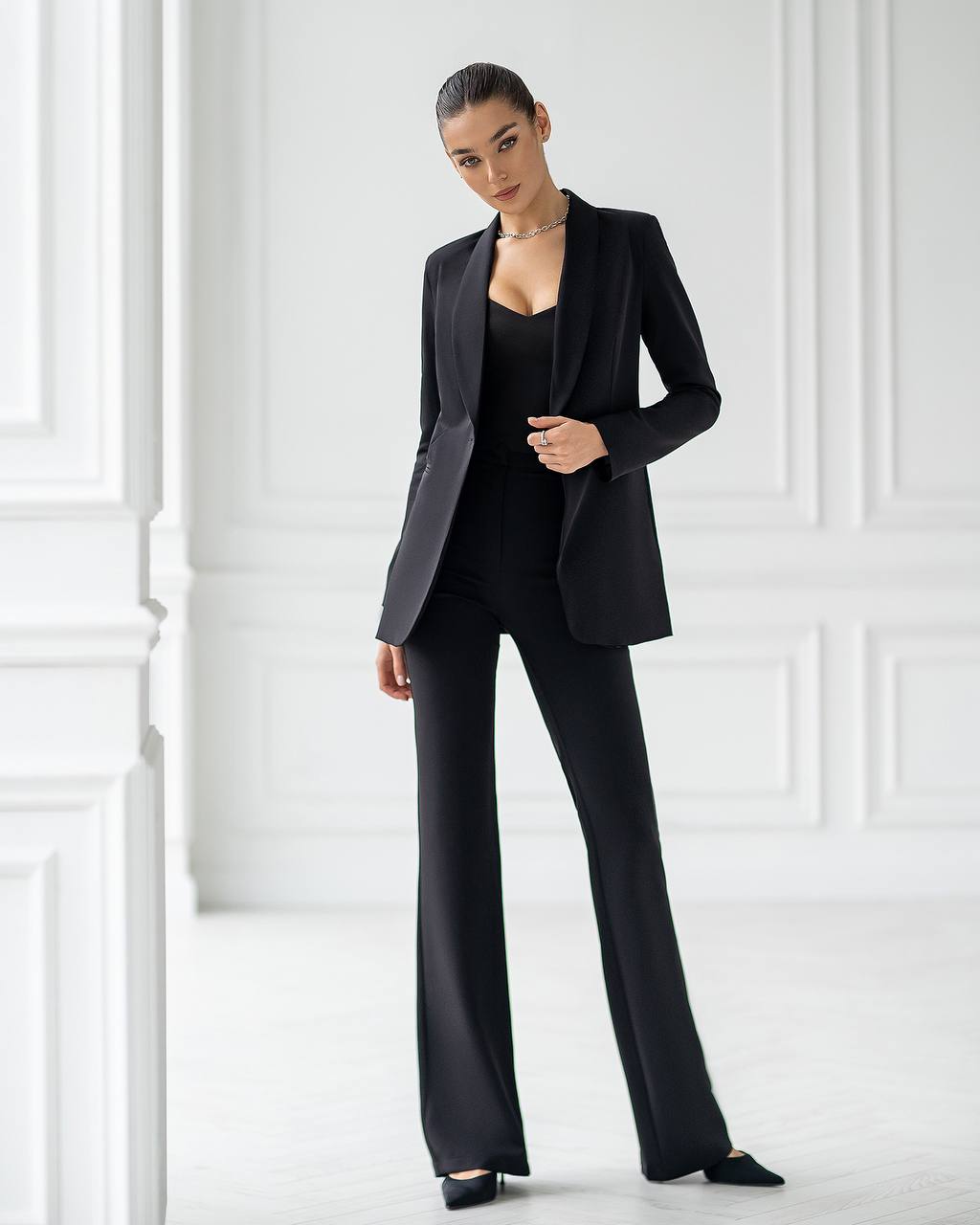 Classic 2-Piece Suit With Flared Trousers