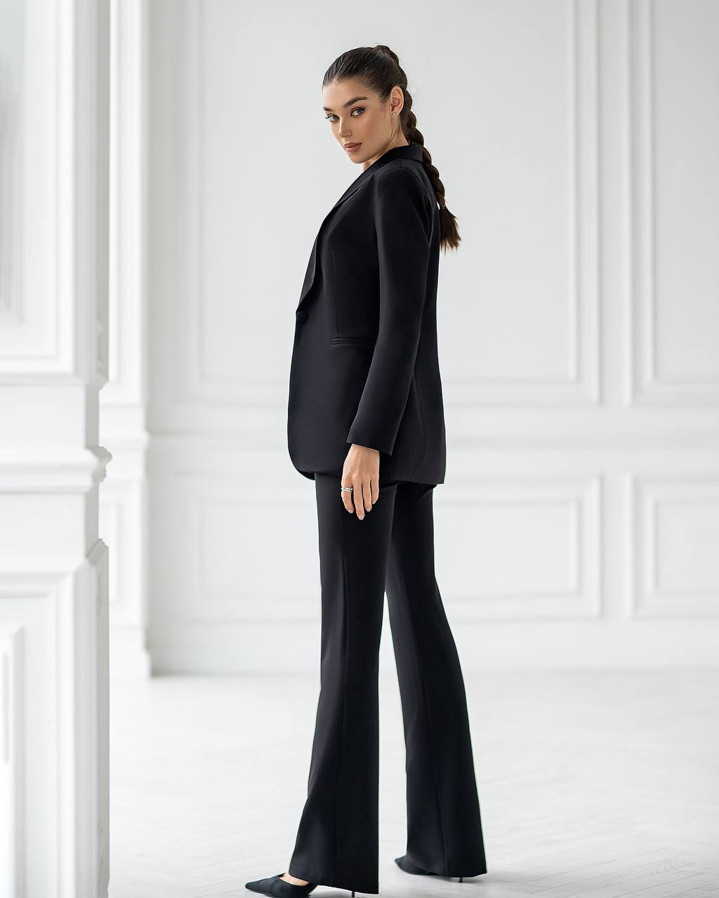 Classic 2-Piece Suit With Flared Trousers